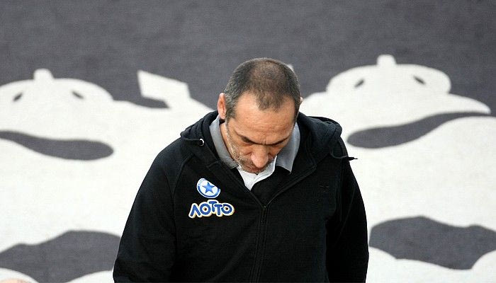 Πολύ κοντά σε Δώνη