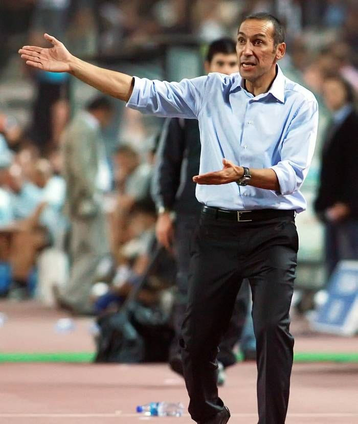 Το 4-4-2 και το ρίσκο του Δώνη