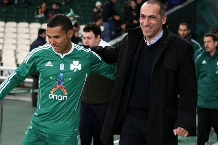 Η αδειοδότηση, ο Φερέιρα και ο Δώνης