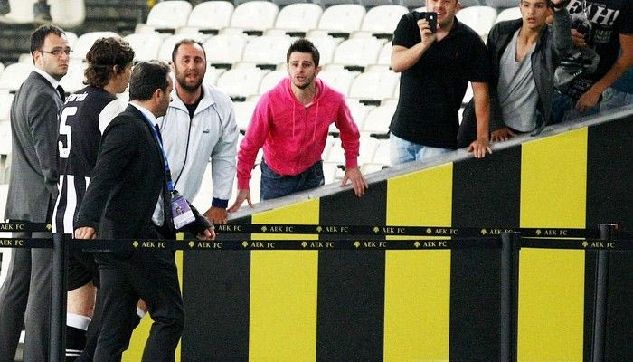 Μήνυση σε Γκαρσία