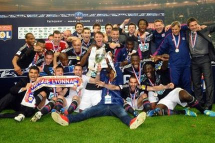 Σε μπελάδες οι ποδοσφαιριστές λόγω των συνθημάτων