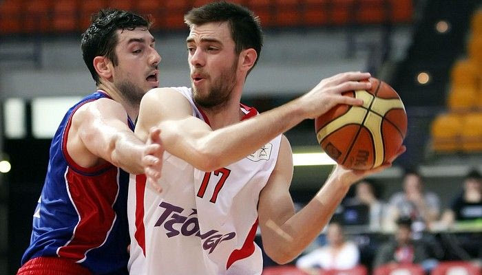 Mάντζαρης: “Stop στον Ναβάρο”