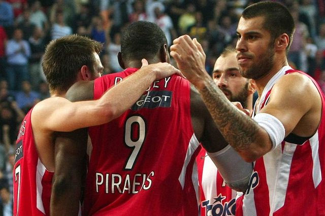 Μας κακομαθαίνετε…