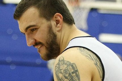 Επέμβαση για τον Πέκοβιτς