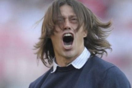 Επέκταση συμβολαίου στον Αλμέιδα