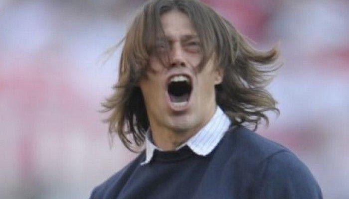 Επέκταση συμβολαίου στον Αλμέιδα