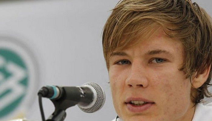 “Δεν μπορούμε να αγνοήσουμε τους Ελληνες”