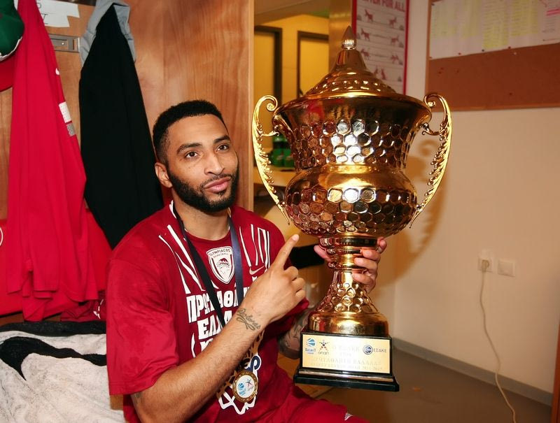 Λο: “To άξιζαν οι φίλαθλοι μας”