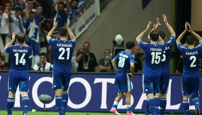 Η κριτική των Ελλήνων διεθνών