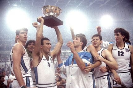 Πρώτη αγάπη και… παντοτινή (video)