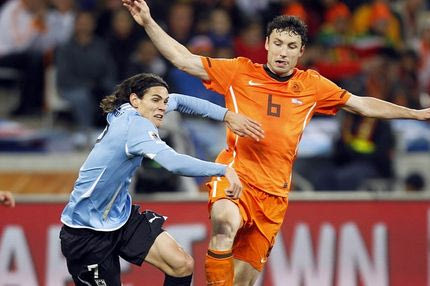 Τόπο στα νιάτα ζητά ο φαν Μπόμελ