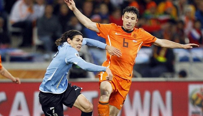 Τόπο στα νιάτα ζητά ο φαν Μπόμελ