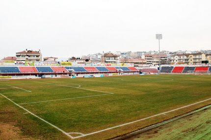 Στο γήπεδό της και του χρόνου