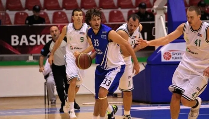 Στη Ρωσία ο Γιασάιτις