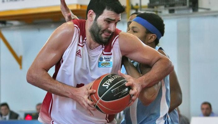 Ν. Κηφισιά-Κολοσσός 73-84