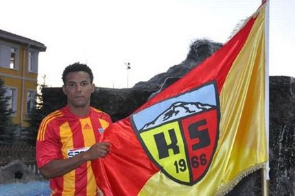 Υπέγραψε στην Καϊσερισπόρ ο Κλέιτον