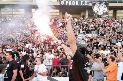 Ο Δώνης, ο ιερέας στη Θύρα 4 και τα πρώτα γκολ