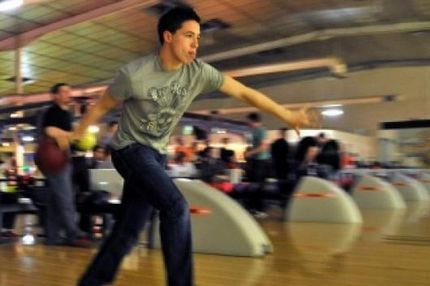 Το… έριξαν στο μπόουλινγκ