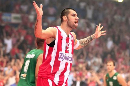 Μένει ο Πρίντεζης