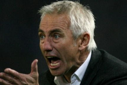 Τέλος ο φαν Μάρβαϊκ