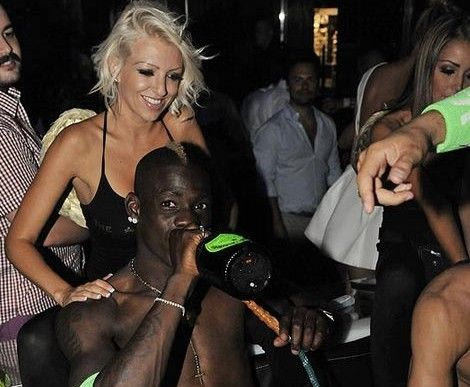 Ο Μπαλοτέλι στο Σαν Τροπέ