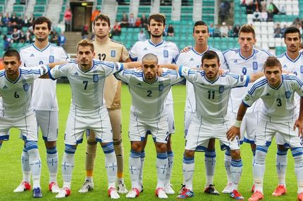 Μακριά από εδώ!