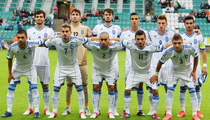 Μακριά από εδώ!