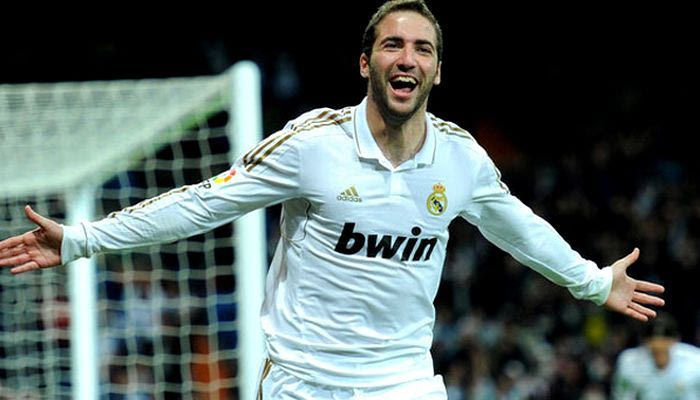 Ανανεώνει ο Ιγκουαϊν