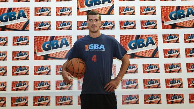 Κέσελ: “Ελπίζω να παραμείνω στον Ολυμπιακό”