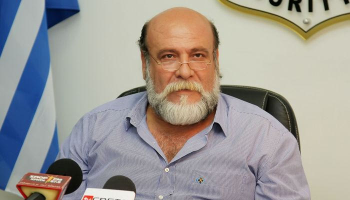 Kλάδος: “Δεν απαντώ αμέσως λόγω πένθους”