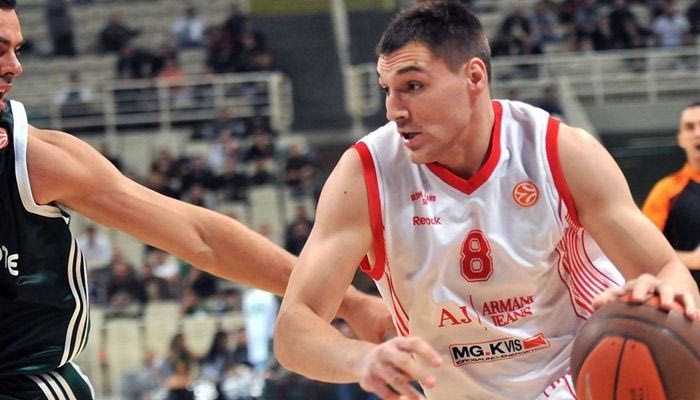 Πήρε τον Μασιούλις για τη θέση “3”