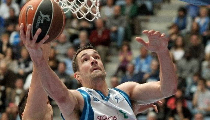 Πάνκο για δύο χρόνια