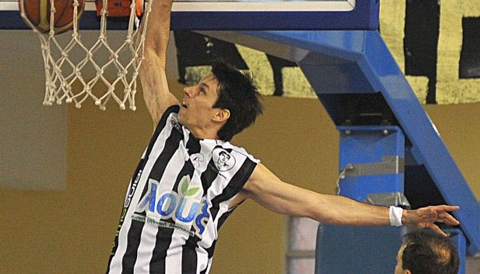 Στον Απόλλωνα και τη νέα σεζόν ο Πέτροβιτς