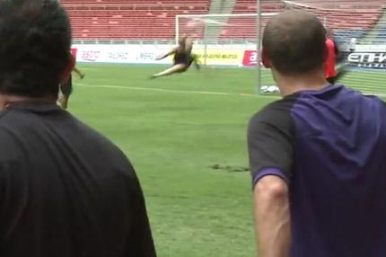 Σκόραρε με ψαλιδάκι ο Πλατ