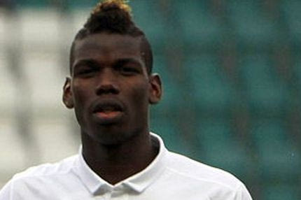 Υπογράφει ο Πογκμπά