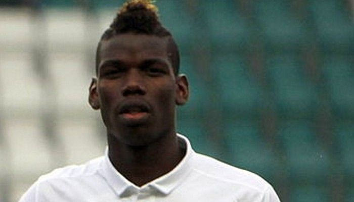 Υπογράφει ο Πογκμπά