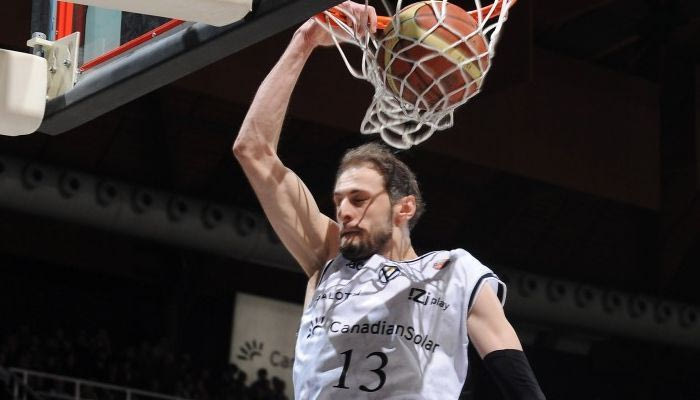 Στους πρωταθλητές ο Σανικίντζε