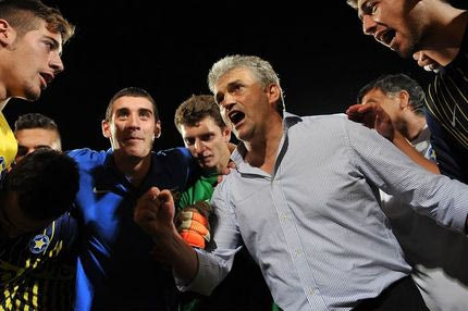 Οι αγώνες του Τσιώλη κόντρα στην ΑΕΛ