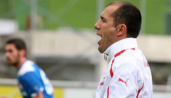 Δεν αρκεί ο αντι-Μιραλάς