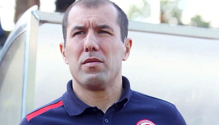 Ψάχνει το “μπαμ” στην άμυνα ο Ολυμπιακός, υπέγραψε και ανακοινώνεται ο Γκρέκο
