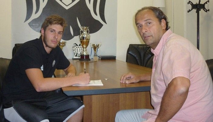 Συμβόλαιο ο Αμπαράς, παρουσιάζεται ο Χαραλαμπίδης