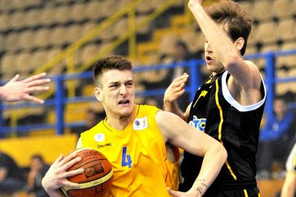 Πήραν πιστοποιητικό Άρης και Περιστέρι