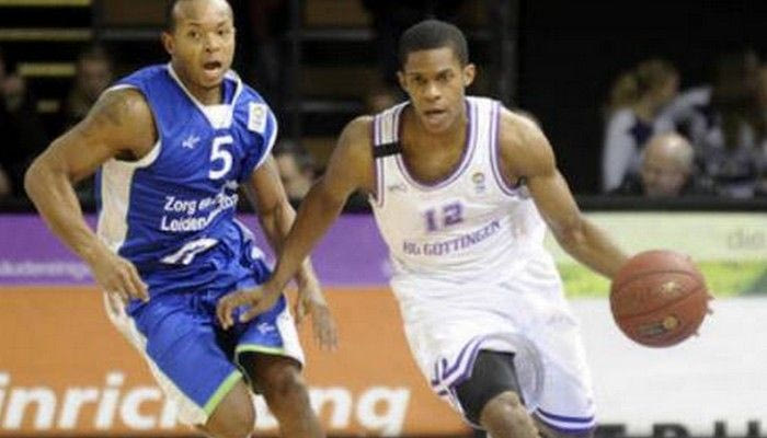 O Nτέιλ προ των πυλών