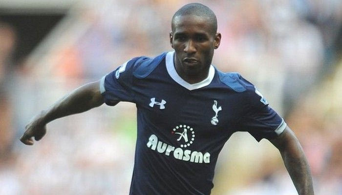 Ανανέωσε ο Ντεφό