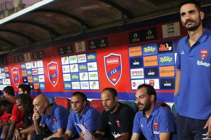 O “Eλέ” στο “France Football”