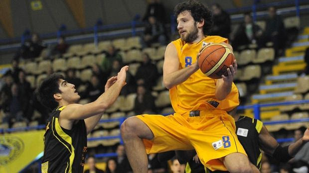 Πράσινος και με τη βούλα ο Γιαννόπουλος