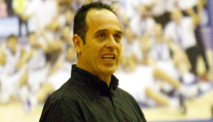 Προσελήφθη ο Καρβέλας