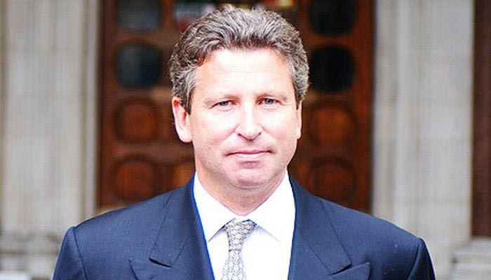 Ο Κιθ Χάρις σύμμαχος του Βιντιάδη