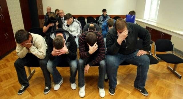 “Ρίξαμε μόνο μία πέτρα!”