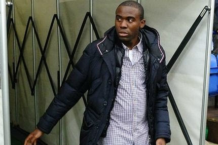 Αποσύρεται ο Μουαμπά